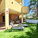 Sr Reserva De 2bdr With Private Garden Marbella