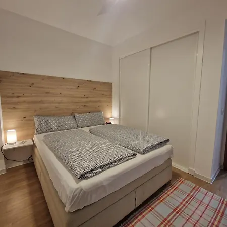 아파트 Sr Reserva De 2bdr With Private Garden 마르베야