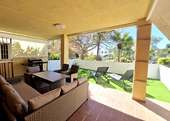 Sr Reserva De 2bdr With Private Garden * מארבלה